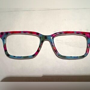Creator-made topper for Pair Eyewear.